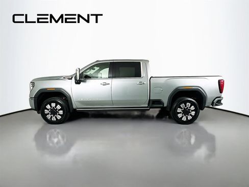 Used 2024 GMC Sierra 2500 Denali w/ Denali Reserve Package AWD/4WD image 6