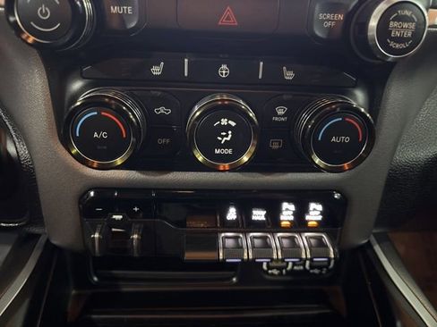 Used 2020 RAM 1500 Big Horn image 25