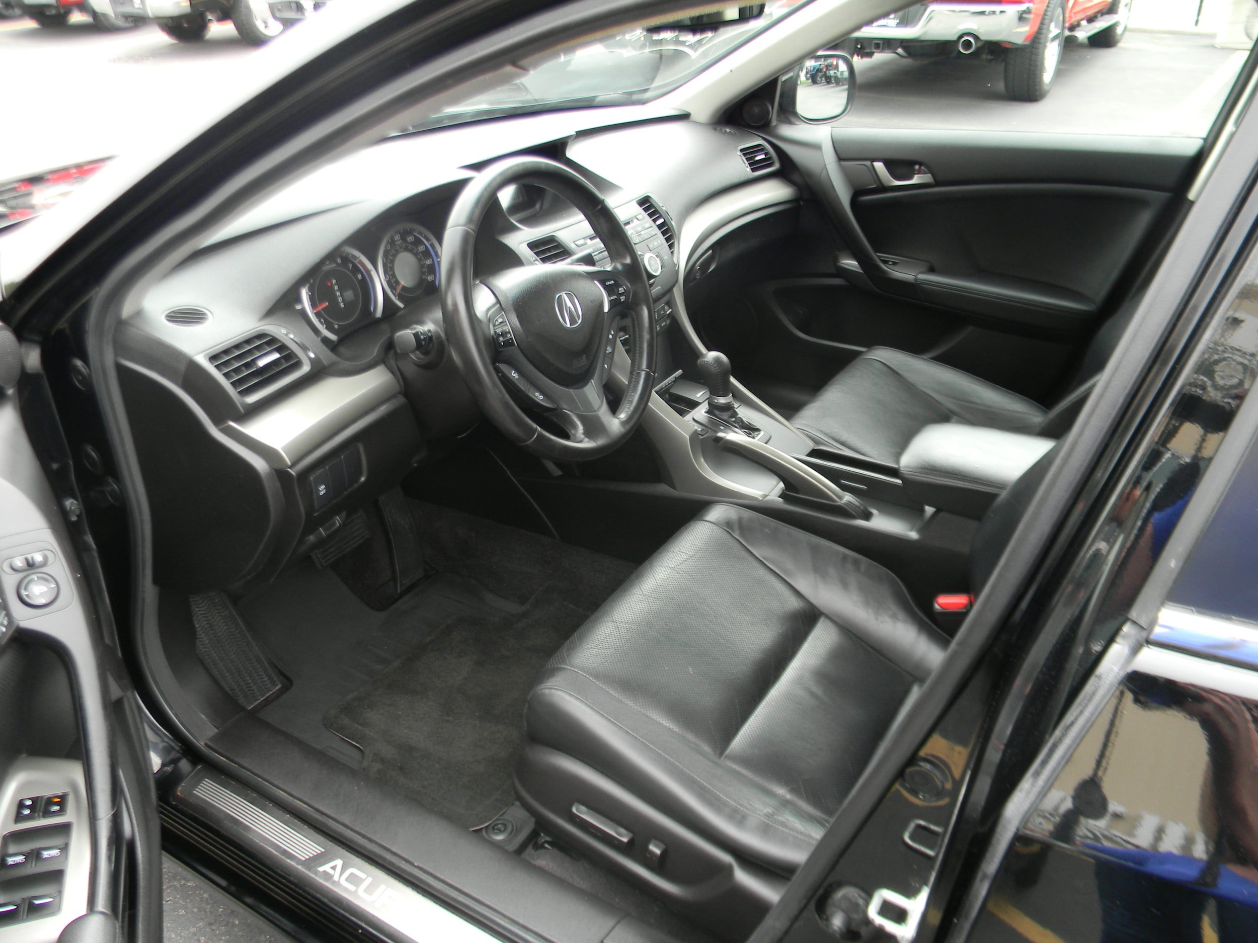 Used 2010 Acura TSX Sedan FWD image 4