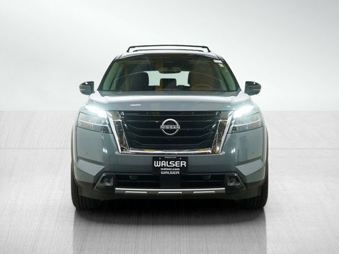 Used 2022 Nissan Pathfinder SL image 9