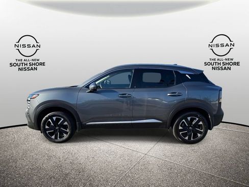 Used 2025 Nissan Kicks SR AWD/4WD image 5