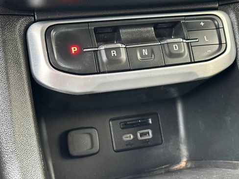 Certified 2023 GMC Acadia SLT w/ Elevation Edition FWD image 30