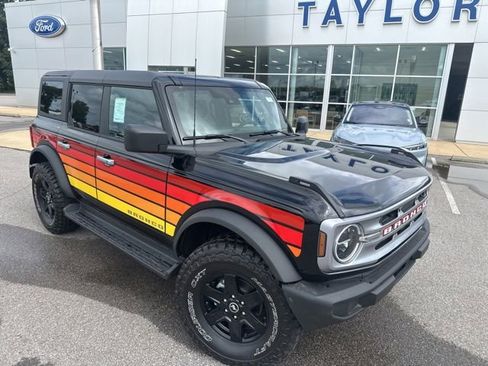 New 2025 Ford Bronco Big Bend w/ Free Wheeling Package AWD/4WD image 7