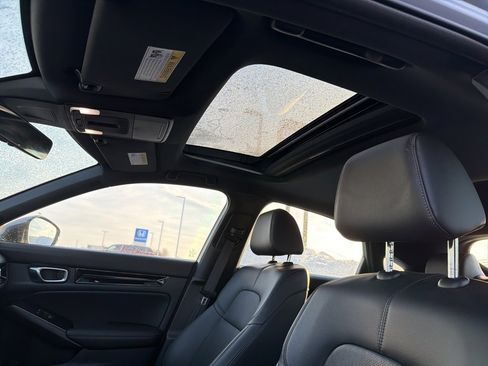 Used 2022 Honda Civic Sport Touring image 8