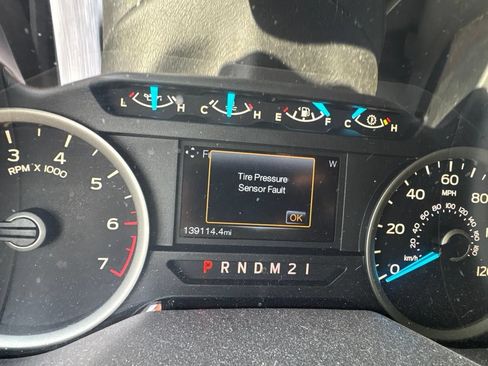 Used 2015 Ford F150 XLT w/ Equipment Group 302A Luxury RWD image 14