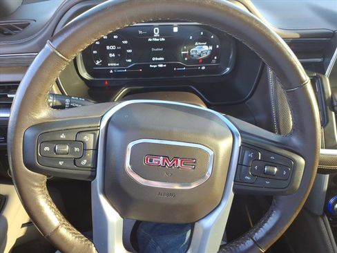 Used 2022 GMC Yukon SLT w/ SLT Premium Package image 29