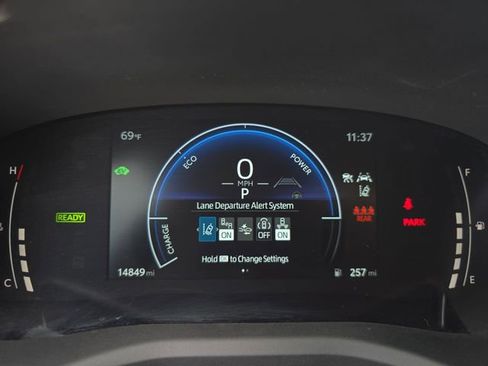 Certified 2025 Toyota Camry SE image 18