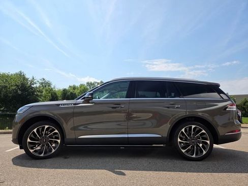 Used 2025 Lincoln Aviator Reserve w/ Equipment Group 201A AWD/4WD image 20