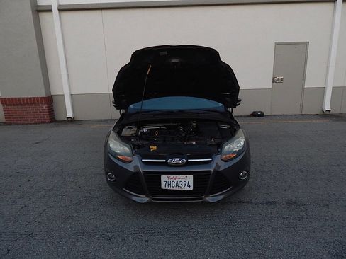 Used 2014 Ford Focus Titanium image 19