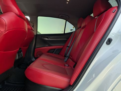 Used 2021 Toyota Camry XSE image 14