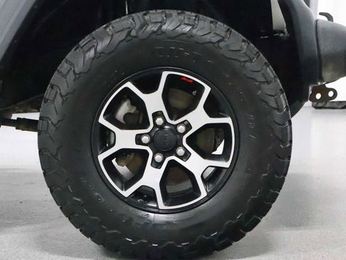 Used 2018 Jeep Wrangler Unlimited Sport S AWD/4WD image 12