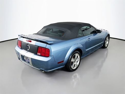 Used 2006 Ford Mustang GT Premium image 38