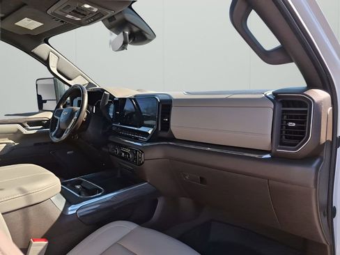 Used 2024 Chevrolet Silverado 2500 LTZ w/ LTZ Premium Package image 14