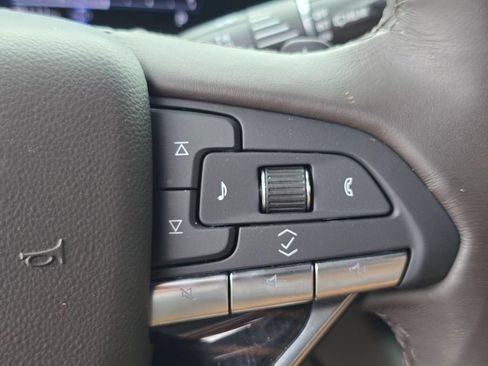 Used 2024 Cadillac Escalade Sport AWD/4WD image 24