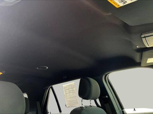 Used 2017 Ford Explorer XLT AWD/4WD image 29