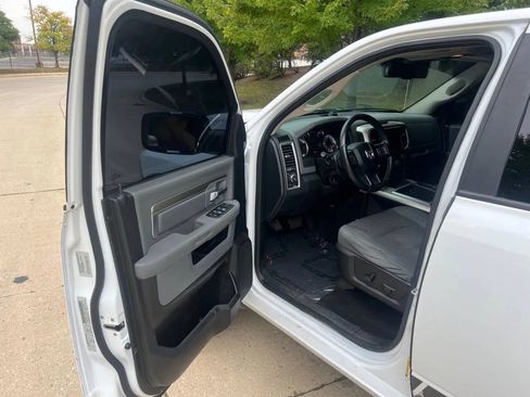 Used 2015 RAM 1500 Outdoorsman image 12