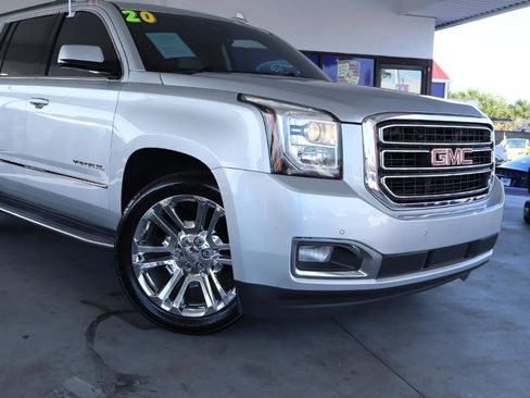 Used 2020 GMC Yukon XL SLT w/ Premium Edition RWD image 2