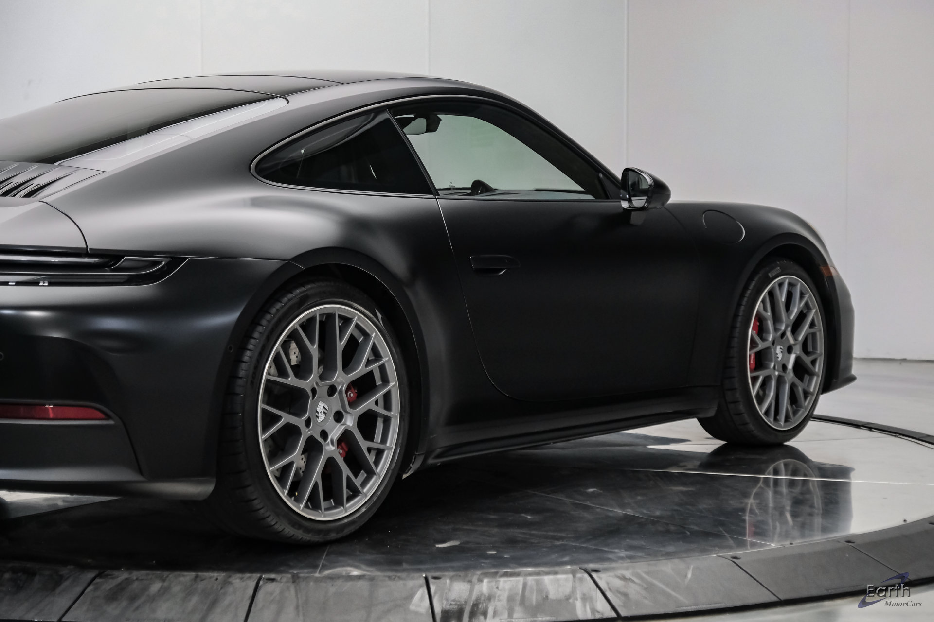 Used 2025 Porsche 911 Carrera S RWD image 17