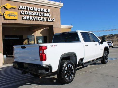 Used 2020 Chevrolet Silverado 2500 Custom w/ Custom Value Package image 6