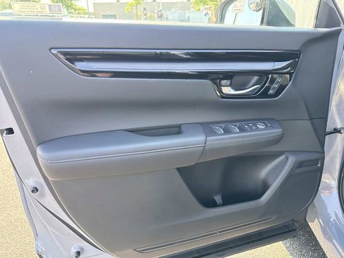 Used 2024 Honda CR-V EX-L image 9