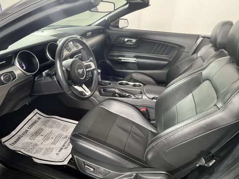 Used 2019 Ford Mustang Premium RWD image 9