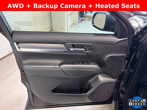 Used 2025 GMC Terrain Elevation image 9