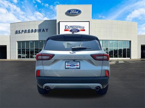 Used 2023 Ford Escape Platinum image 34