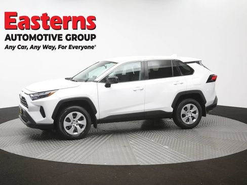 Used 2023 Toyota RAV4 LE AWD/4WD image 57