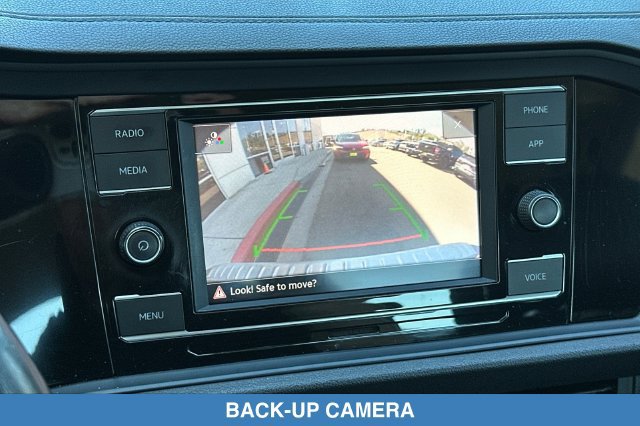 Used 2023 Volkswagen Jetta SE w/ Panoramic Sunroof Package FWD image 20