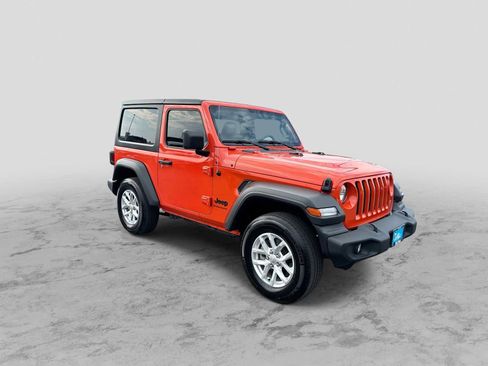 Used 2023 Jeep Wrangler Sport AWD/4WD image 2