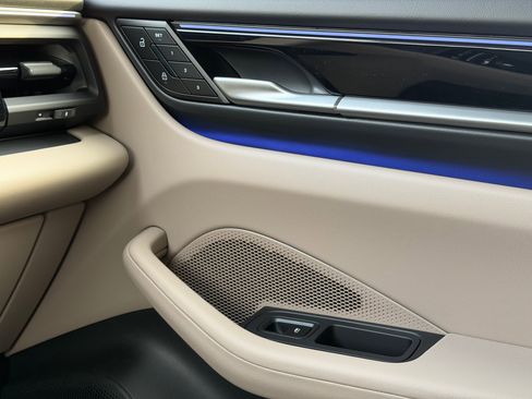 New 2026 Porsche Macan Electric image 31