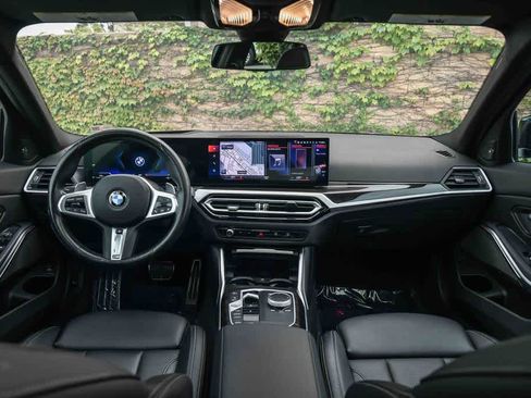 Used 2024 BMW 330i Sedan w/ M Sport Package RWD image 14