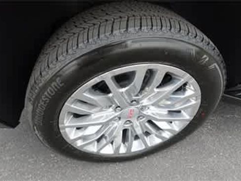 New 2025 GMC Yukon XL Denali w/ LPO, Illumination Package image 34