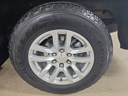 Used 2021 Chevrolet Silverado 1500 LT image 37