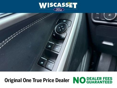 Certified 2022 Ford Explorer XLT w/ Equipment Group 202A image 22