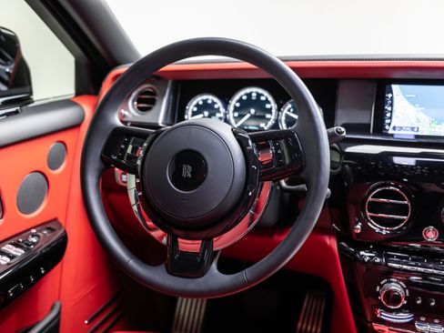 Used 2019 Rolls-Royce Phantom Sedan image 82