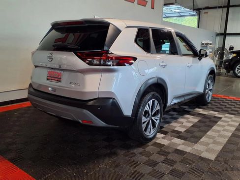 Used 2023 Nissan Rogue SV AWD/4WD image 8