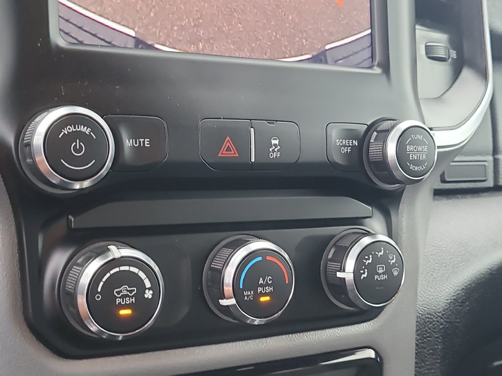 Certified 2024 RAM 2500 Big Horn AWD/4WD image 24