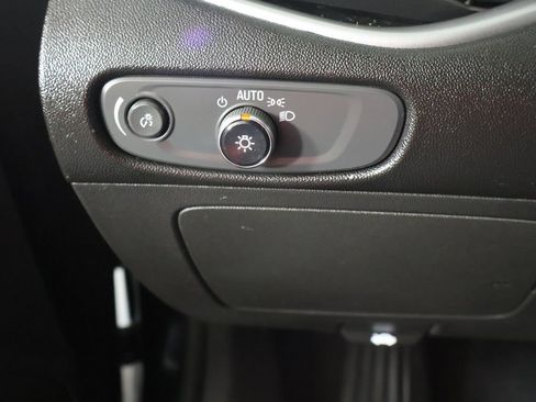 Used 2023 Chevrolet Malibu LT FWD image 30