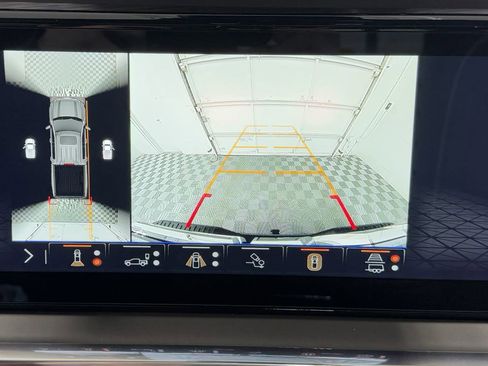 Used 2024 GMC Sierra 1500 Denali Ultimate image 33