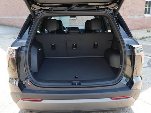 New 2027 Chevrolet Equinox LT w/ Convenience Package II AWD/4WD image 7