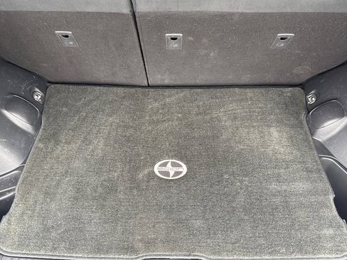 Used 2012 Scion xB FWD image 17