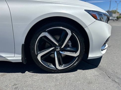 Used 2020 Honda Accord Sport image 7