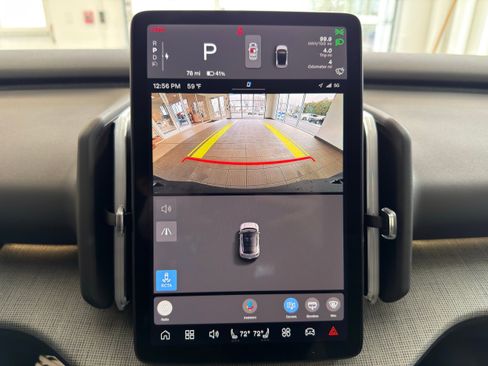 New 2026 Volvo EX30 Plus w/ Protection Package Premier image 17