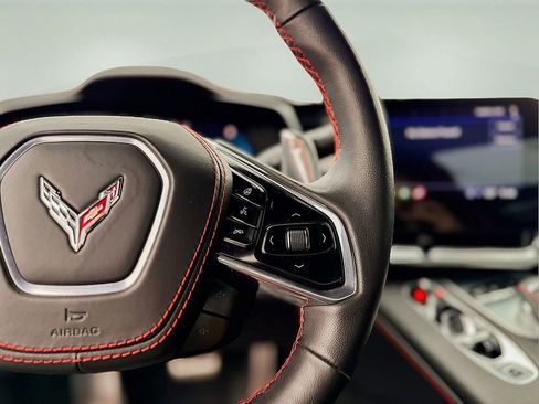 Used 2023 Chevrolet Corvette Stingray Premium Conv w/ Z51 Performance Package image 24