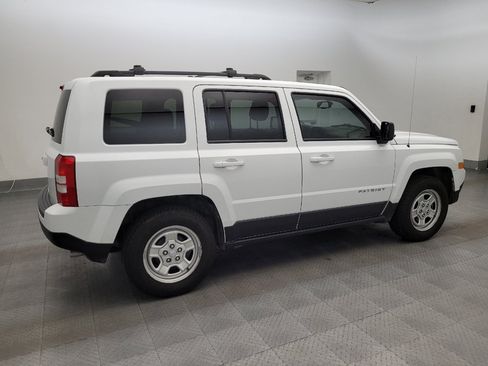 Used 2017 Jeep Patriot Sport w/ Power Value Group FWD image 10