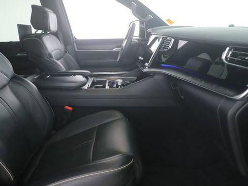 Used 2025 Jeep Grand Wagoneer Series II Obsidian w/ Quick Order Packagew 28T image 36