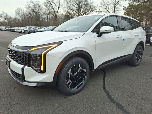 New 2026 Kia Sportage S image 3