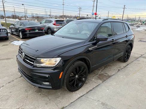 Used 2021 Volkswagen Tiguan SE R-Line image 5