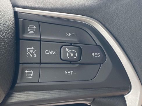 New 2025 Jeep Grand Cherokee Laredo image 51